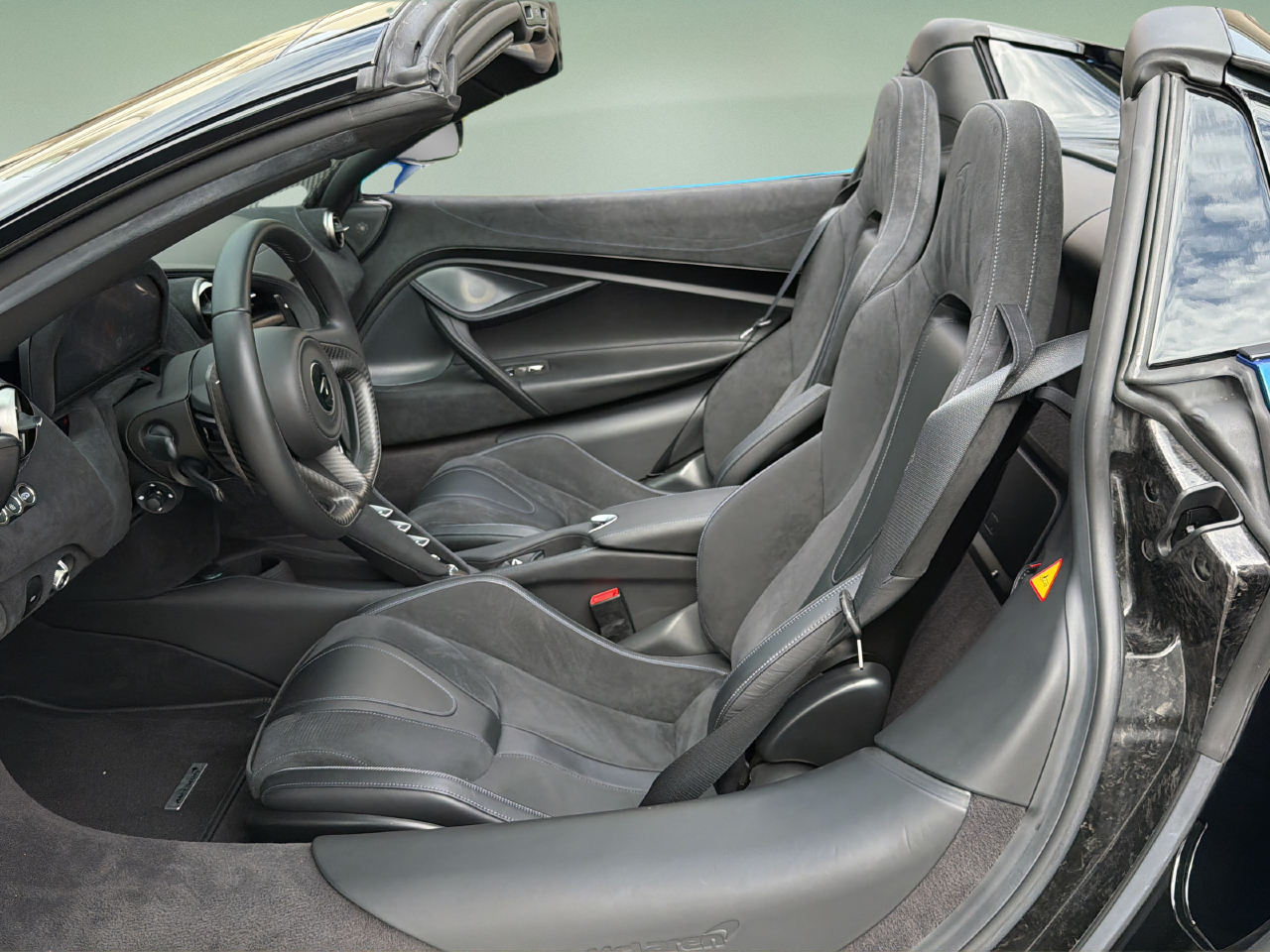 2022 McLaren 720S Base