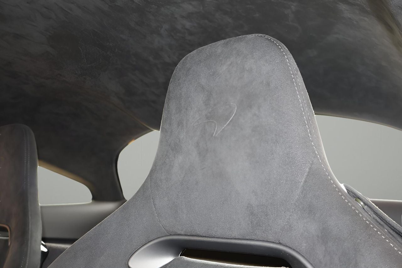 2026 McLaren Artura Base