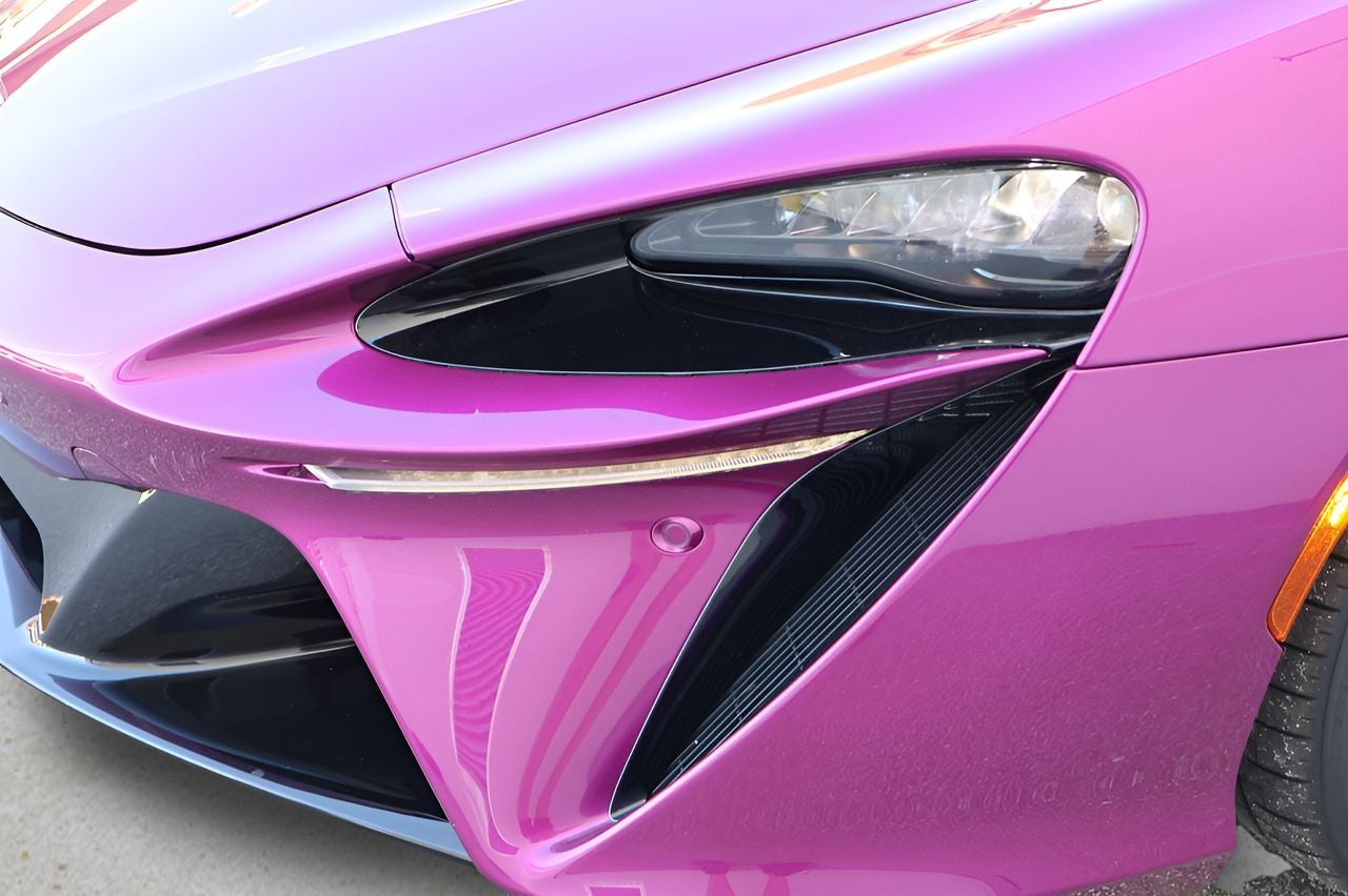 2026 McLaren Artura Base