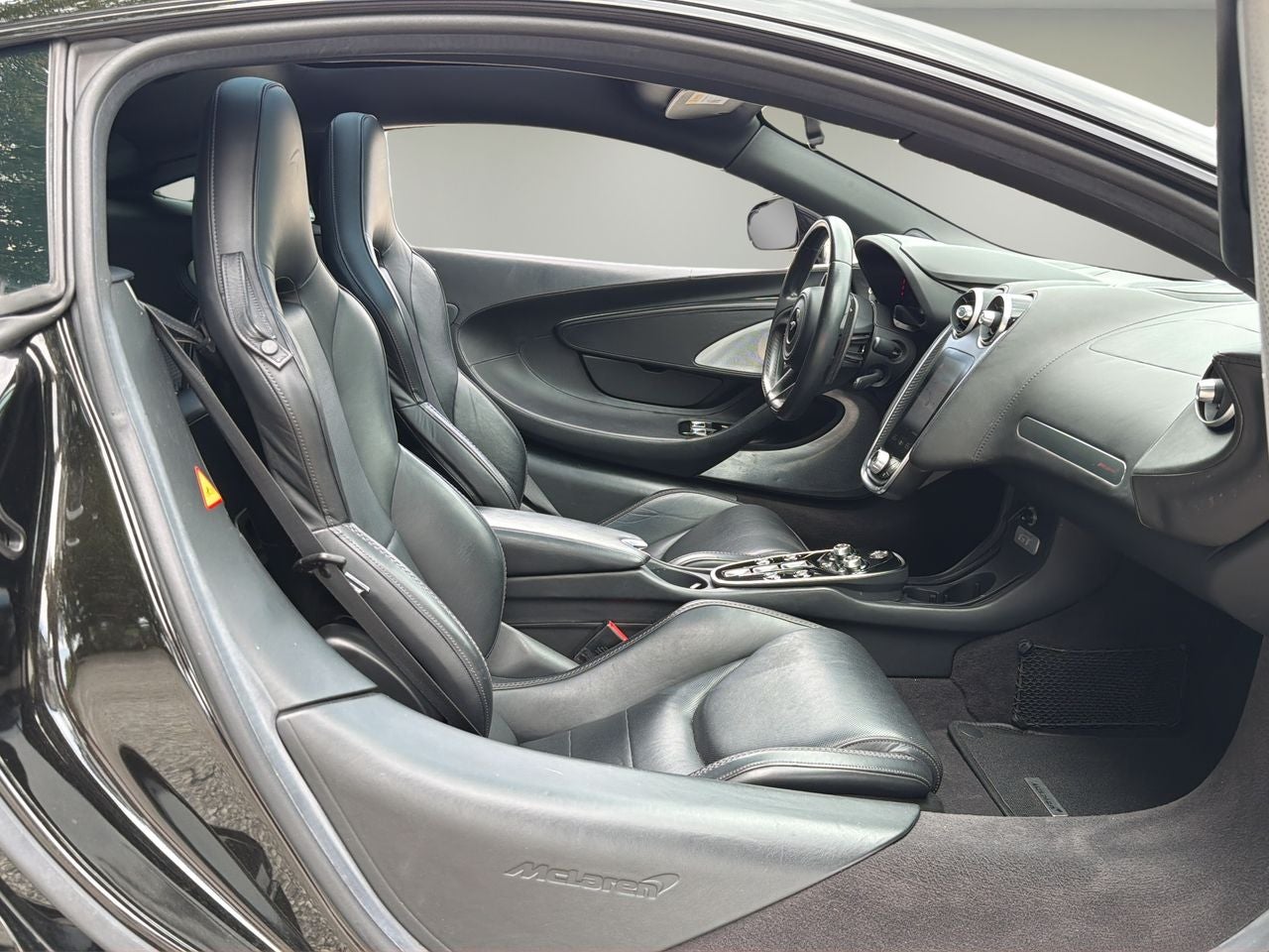 2020 McLaren GT Coupe