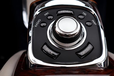 2016 Rolls-Royce Phantom Base