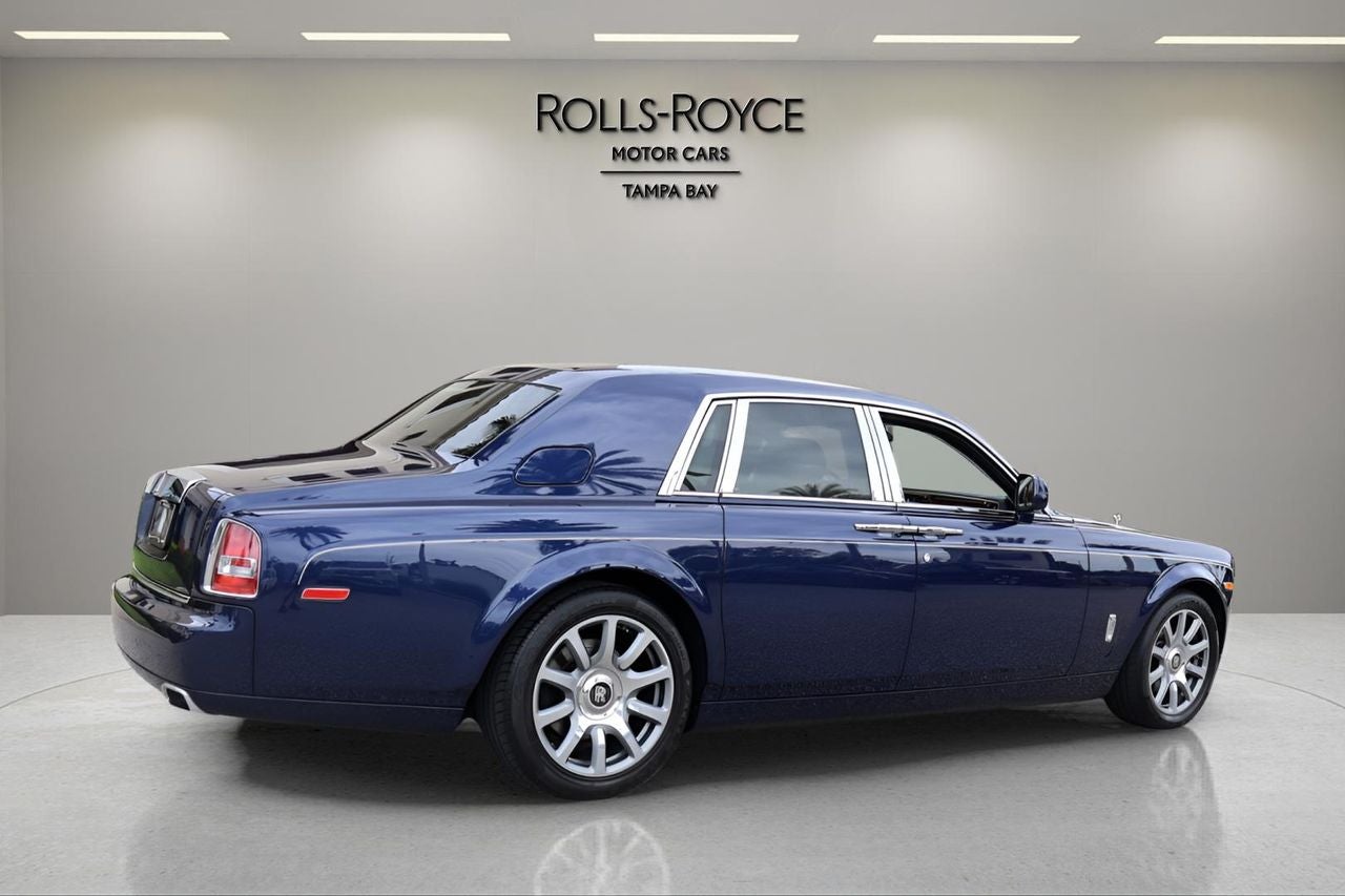 2016 Rolls-Royce Phantom Base