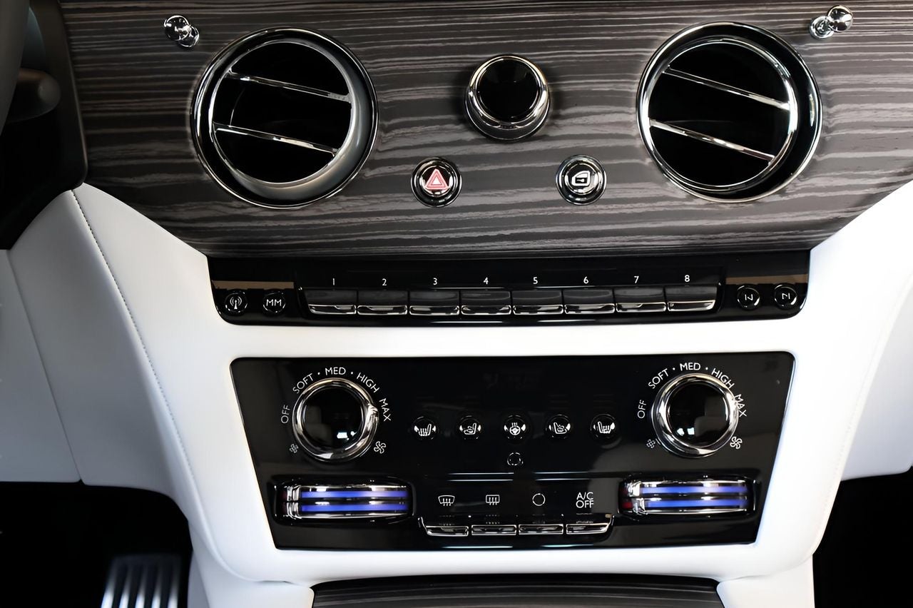 2025 Rolls-Royce Spectre Base