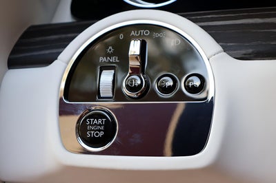 2025 Rolls-Royce Spectre Base