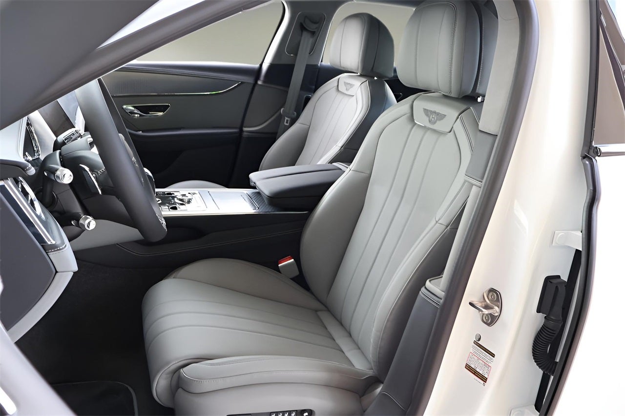 2025 Bentley Flying Spur Base