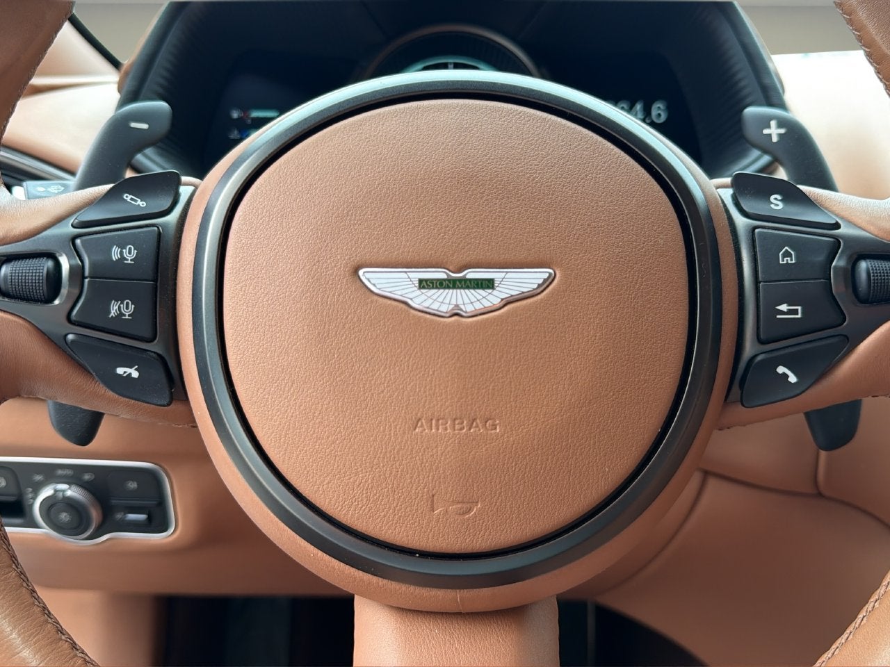 2020 Aston Martin DB11 Volante