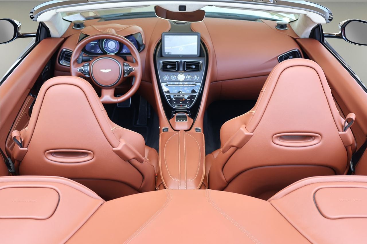 2021 Aston Martin DBS Superleggera