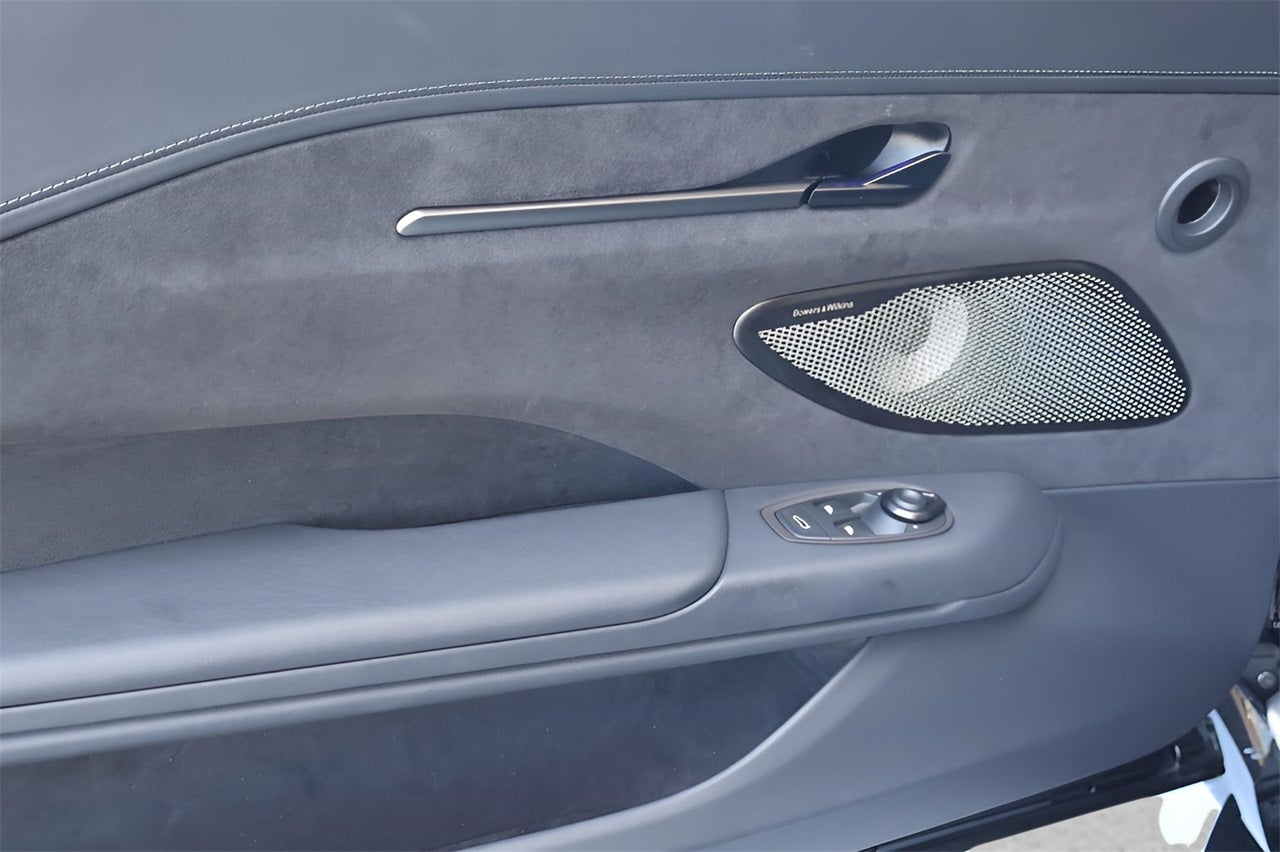 2025 Aston Martin Vantage Coupe