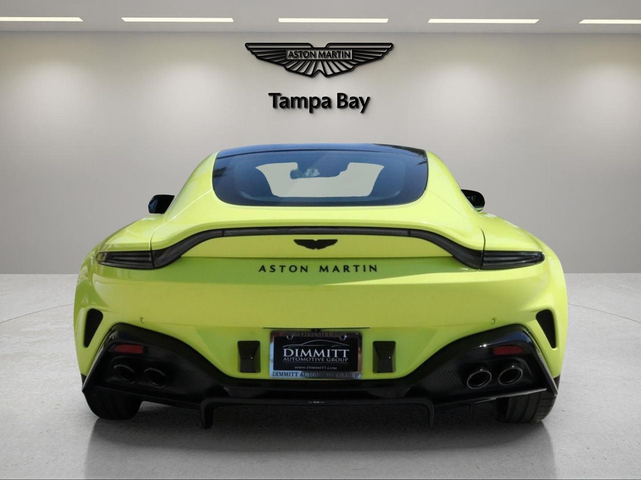2025 Aston Martin Vantage Base