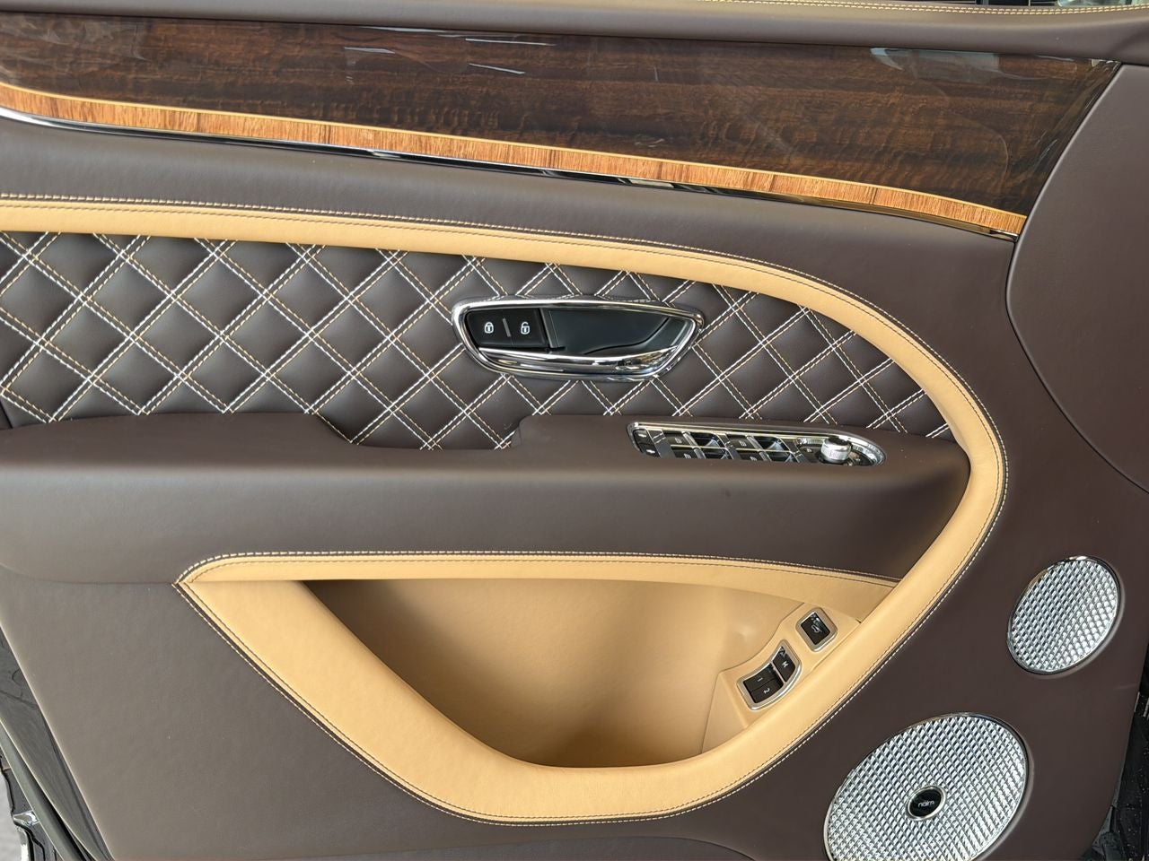 2023 Bentley Bentayga Base