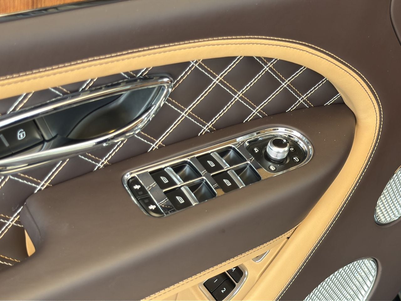 2023 Bentley Bentayga Base