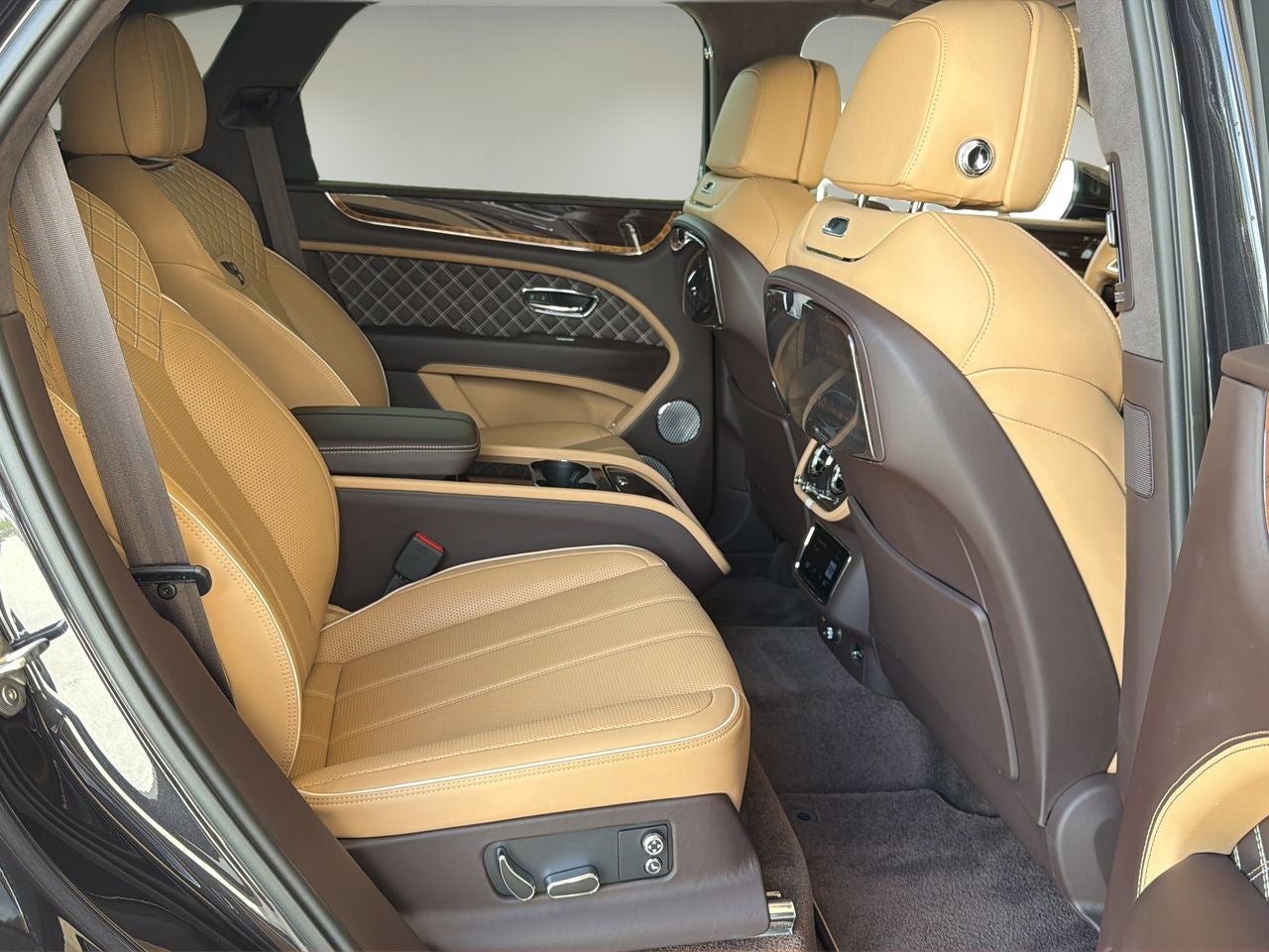 2023 Bentley Bentayga Base