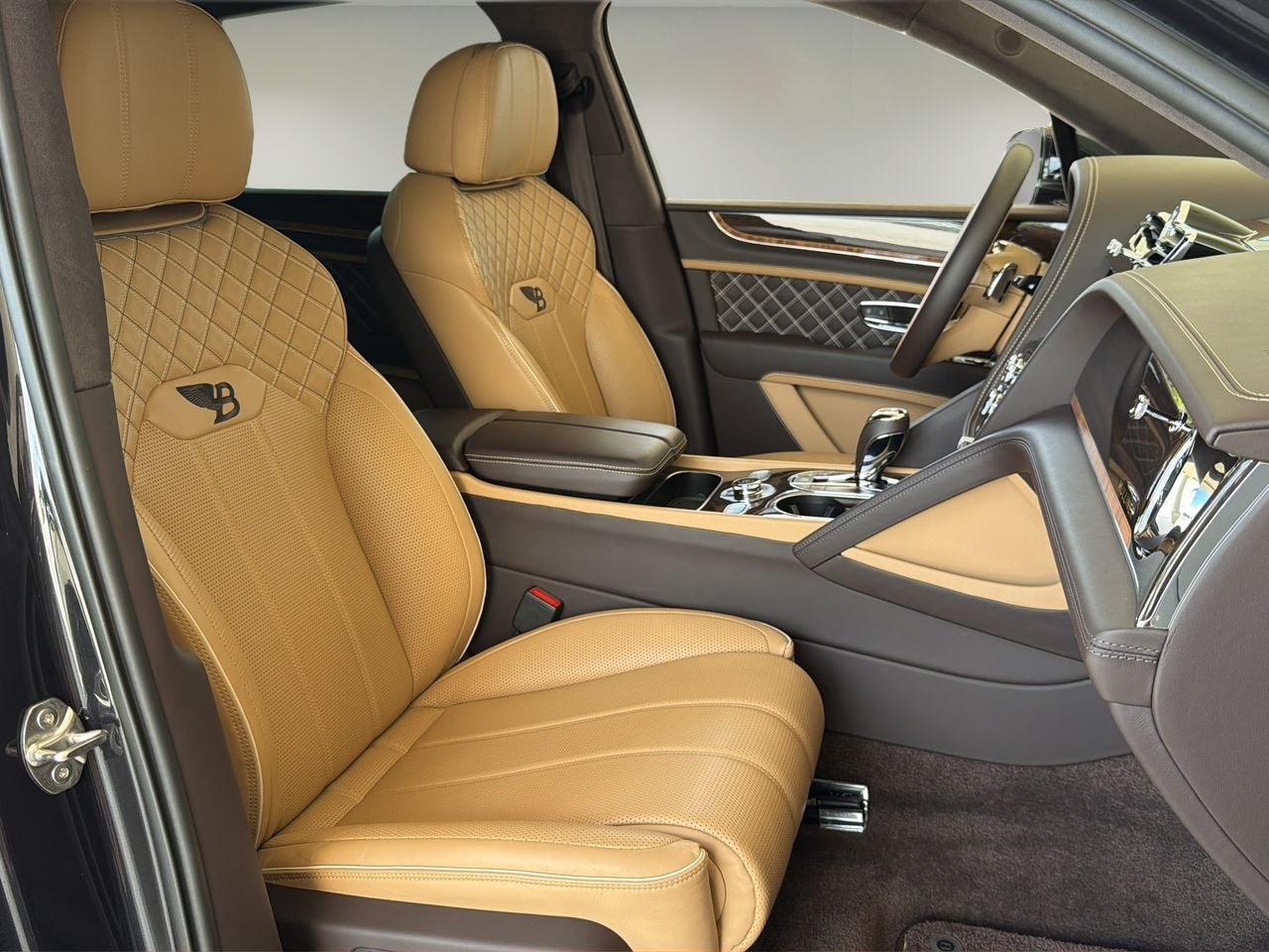 2023 Bentley Bentayga Base