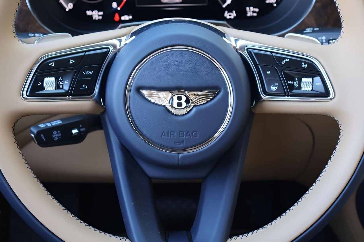 2025 Bentley Bentayga V8