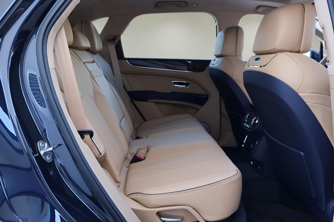 2025 Bentley Bentayga V8