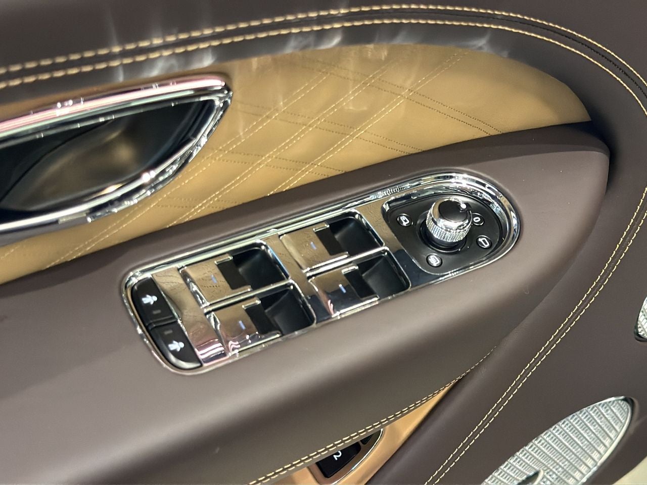 2027 Bentley Bentayga Base