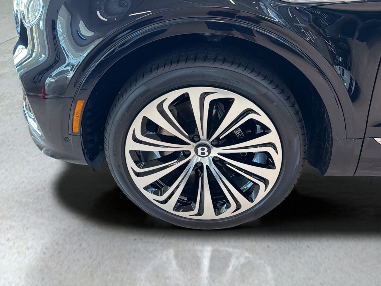 2027 Bentley Bentayga Base