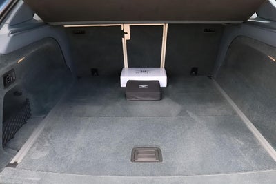 2025 Bentley Bentayga EWB Azure V8