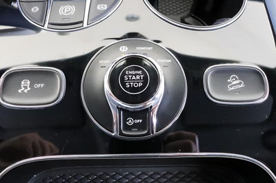 2025 Bentley Bentayga EWB Azure V8