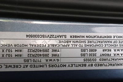 2025 Bentley Bentayga EWB Azure V8