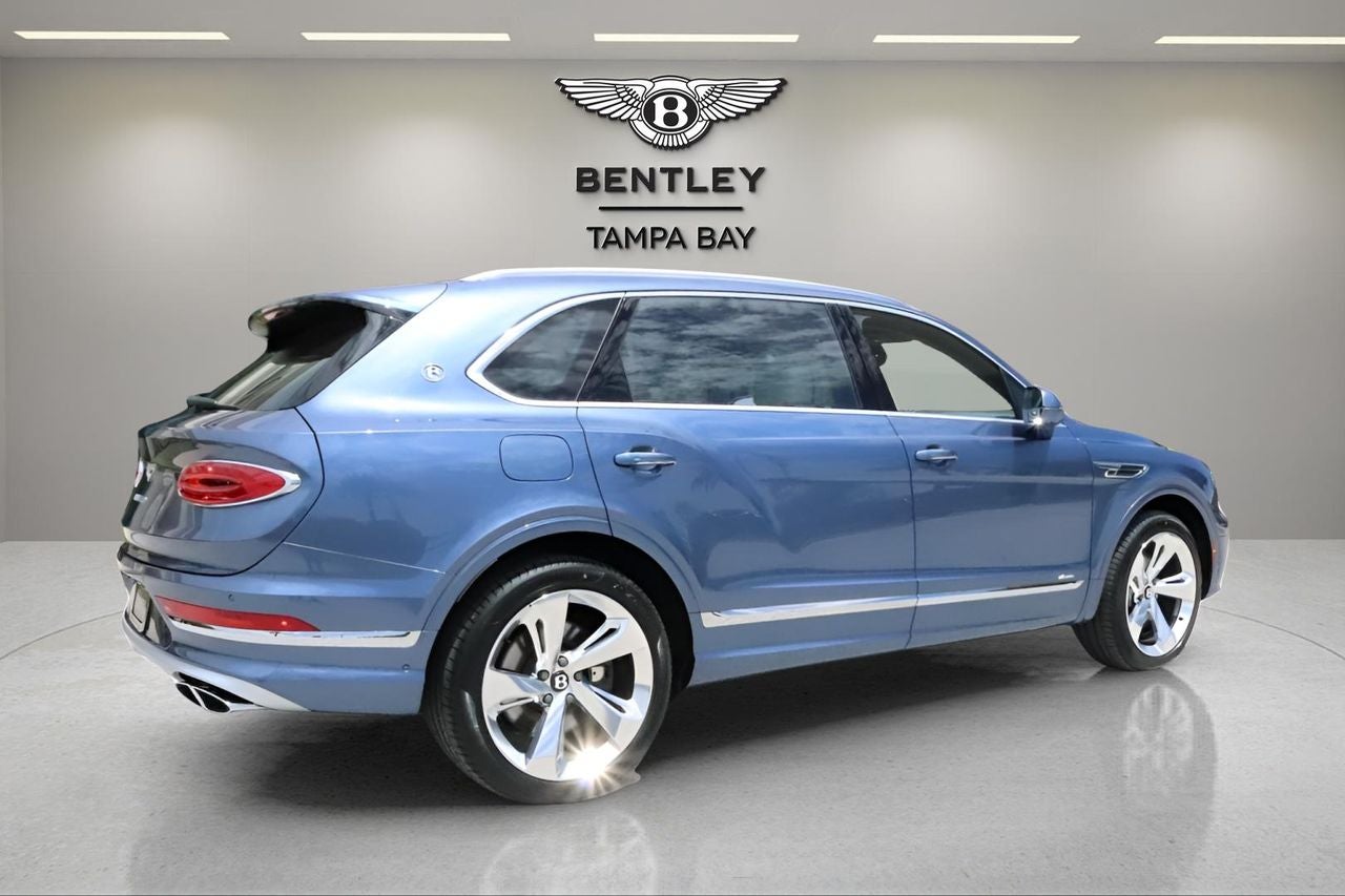 2025 Bentley Bentayga EWB Azure V8