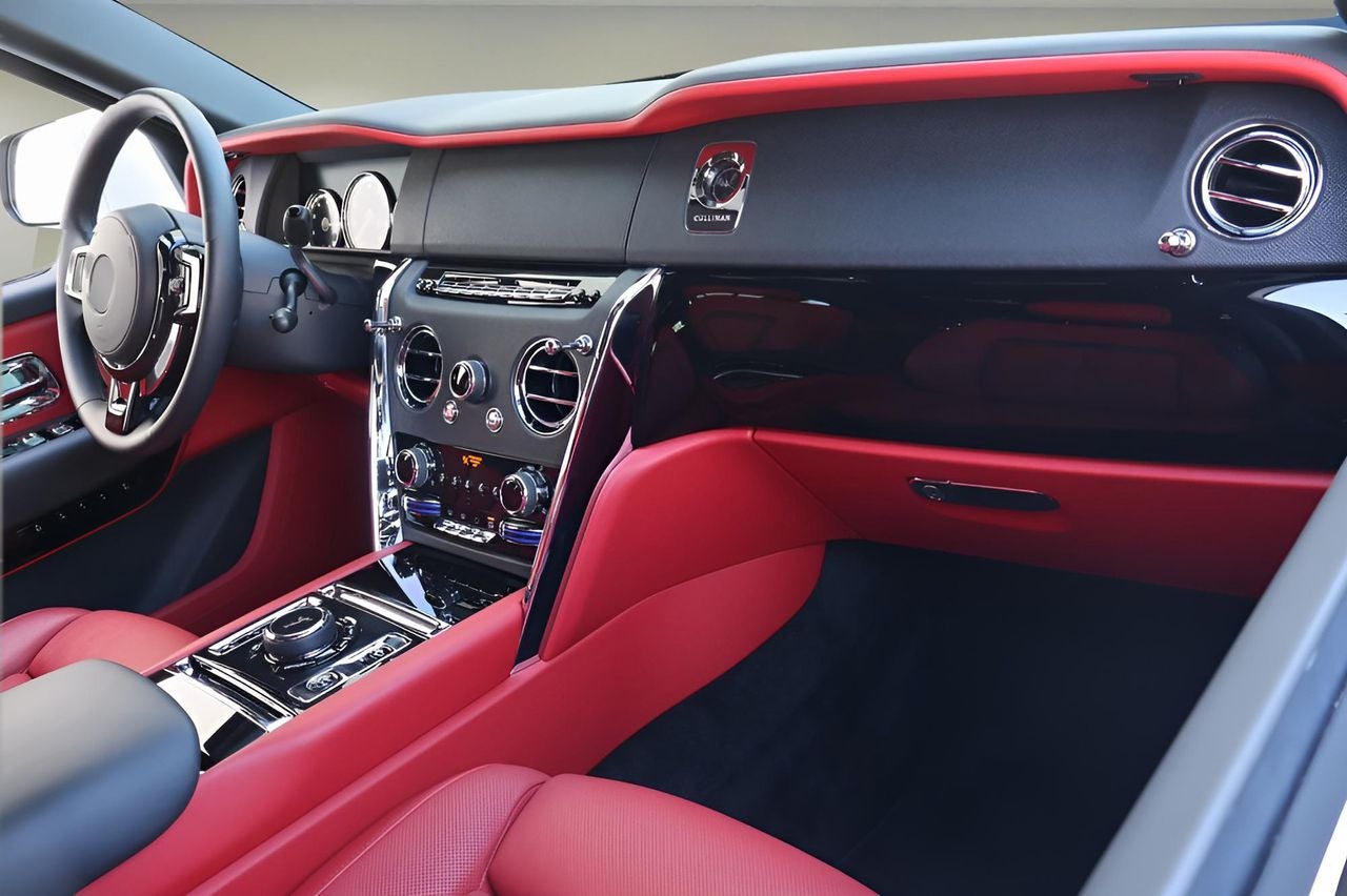 2022 Rolls-Royce Cullinan Base