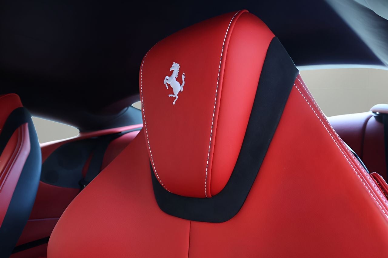 2023 Ferrari Roma Base