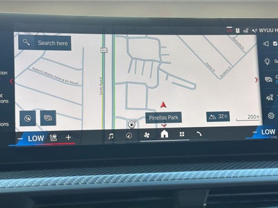 2025 BMW XM Base