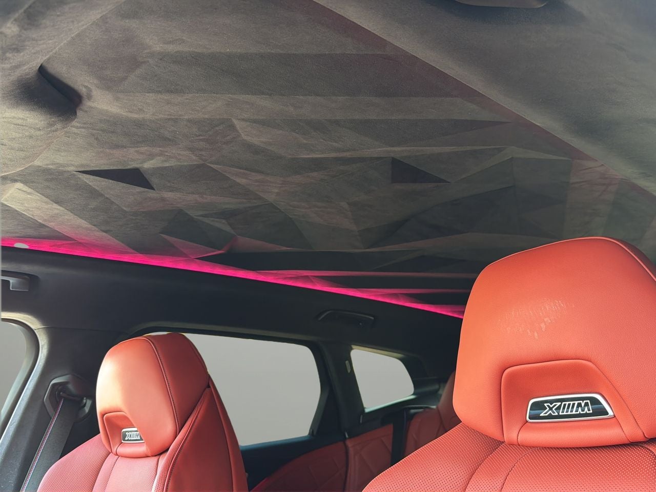 2025 BMW XM Base