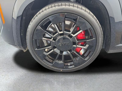 2025 BMW XM Base