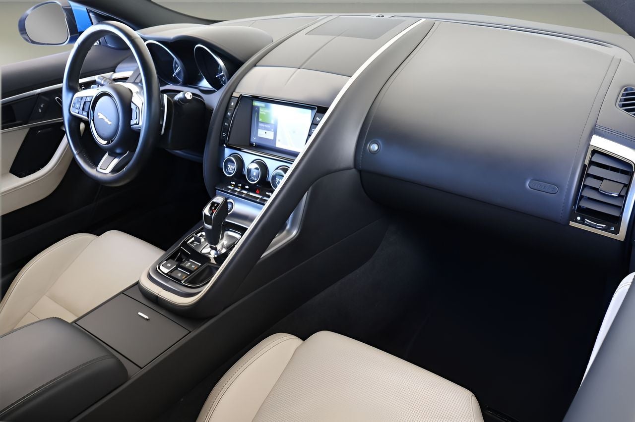 2018 Jaguar F-TYPE R-Dynamic