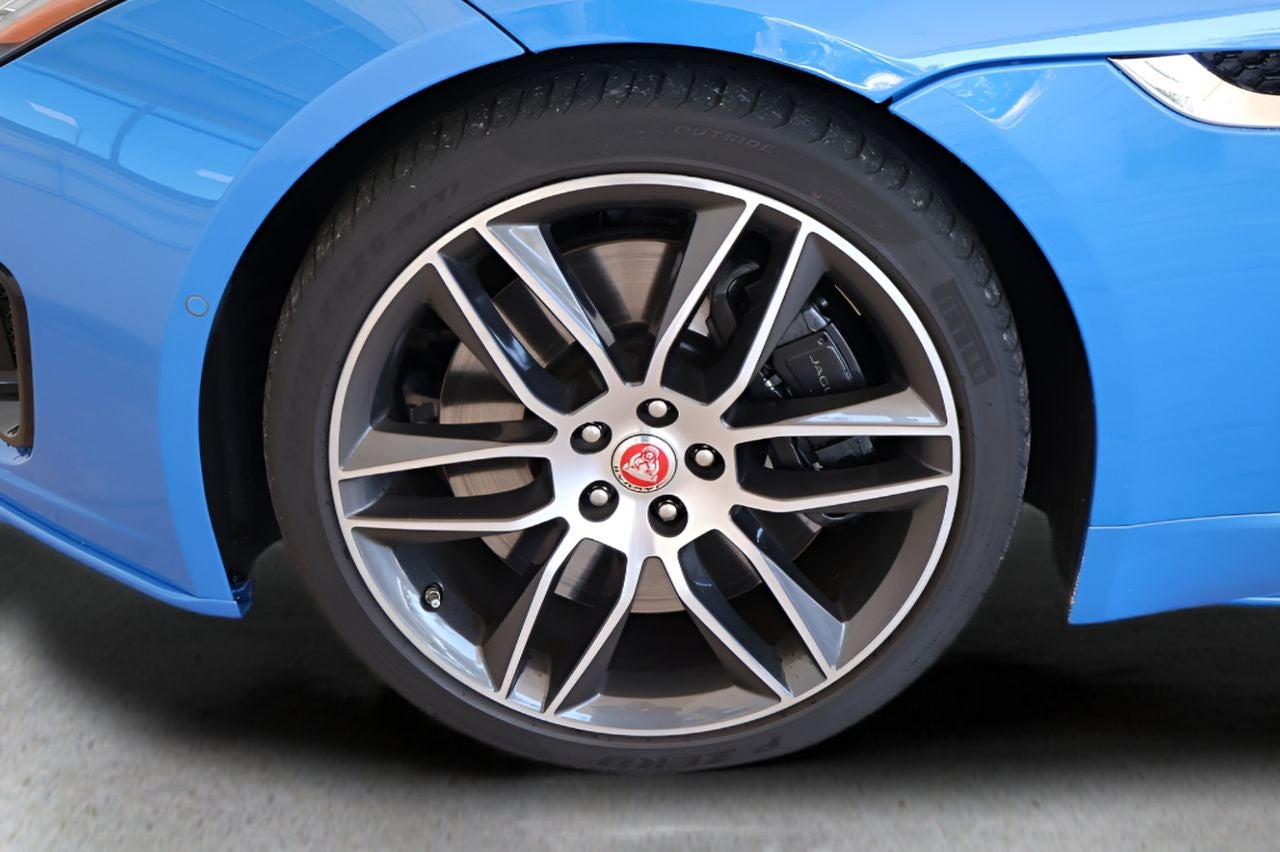 2018 Jaguar F-TYPE R-Dynamic