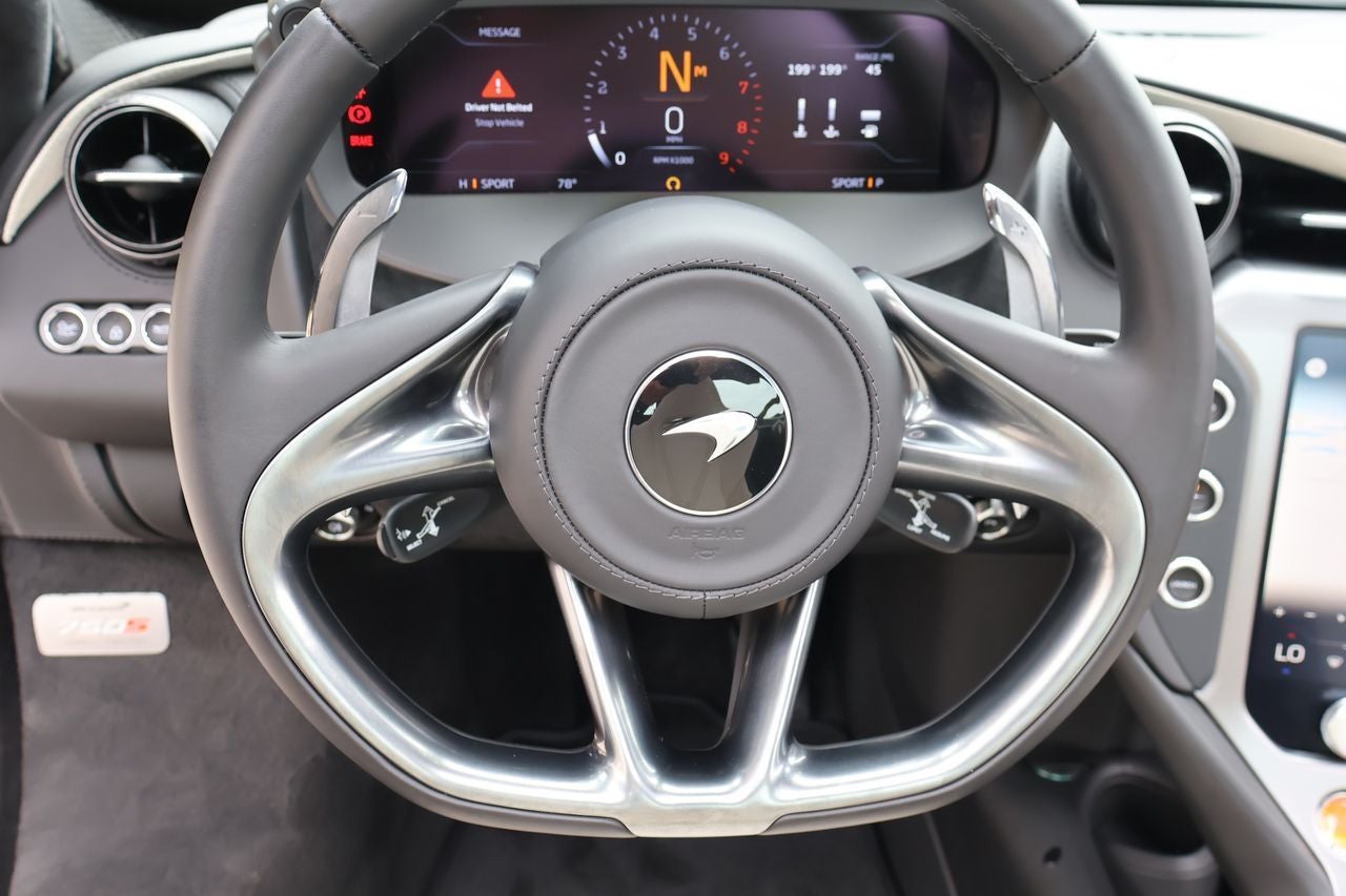 2026 McLaren 750S Base