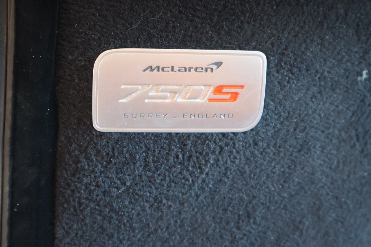 2024 McLaren 750S Base