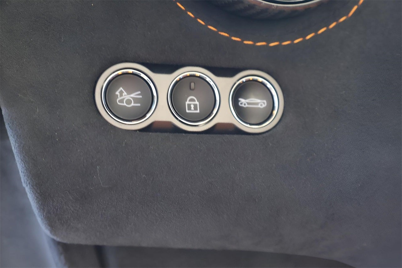 2024 McLaren 750S Base