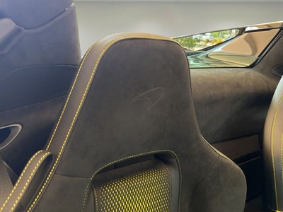 2025 McLaren 750S Base