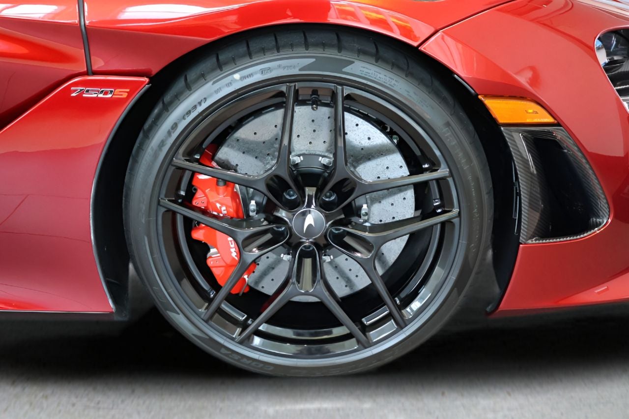 2027 McLaren 750S Base