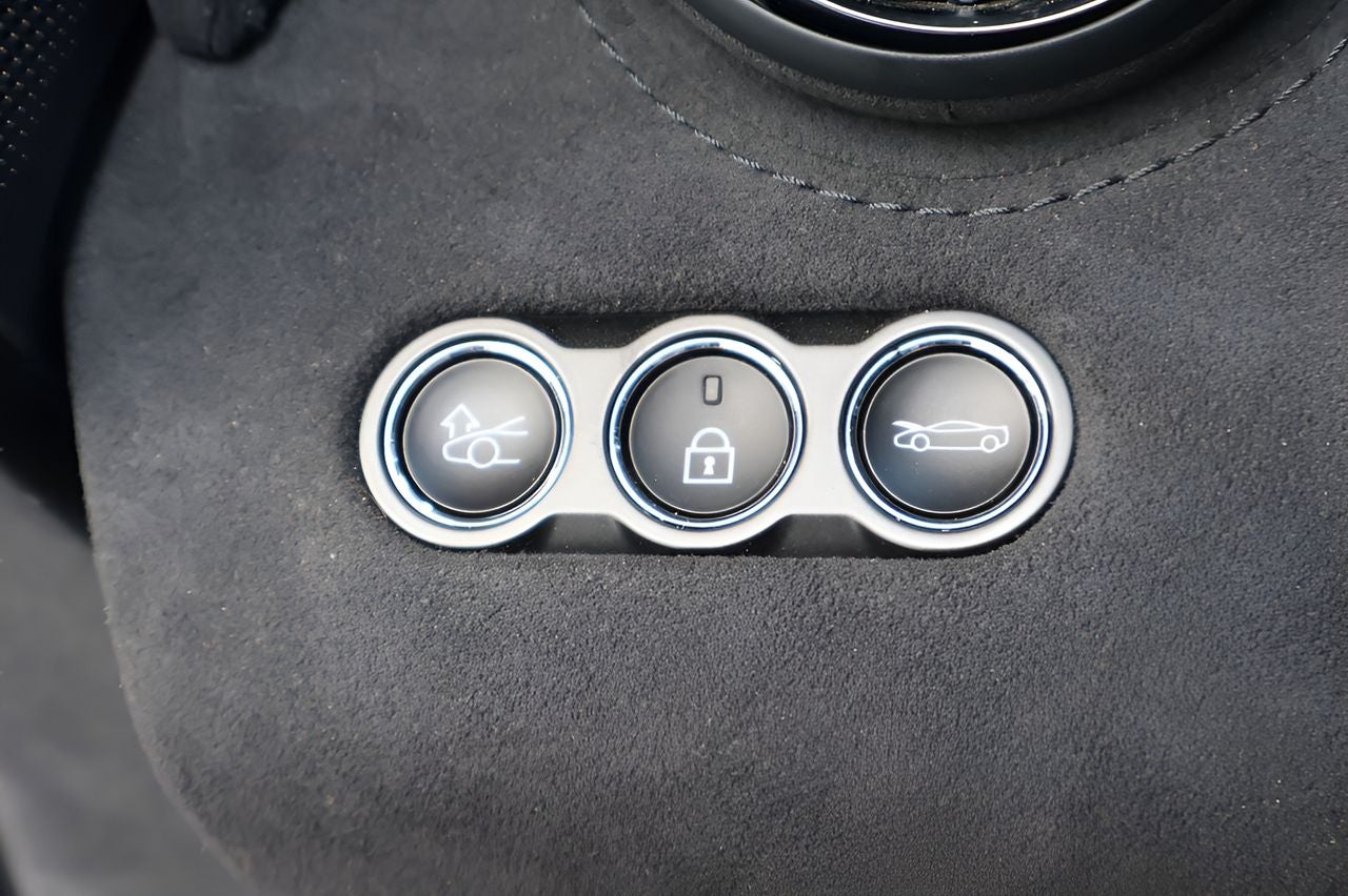 2024 McLaren 750S Base