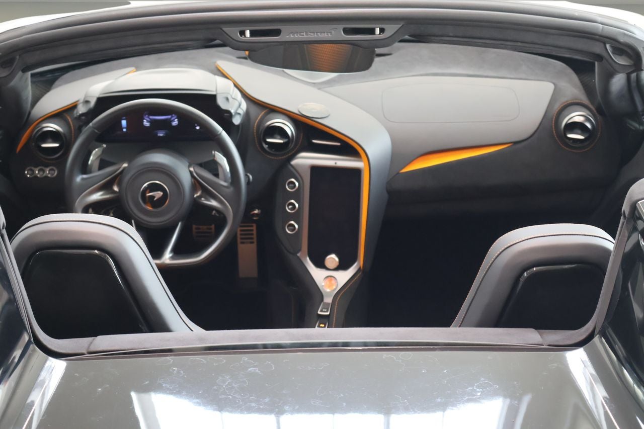 2025 McLaren 750S Base