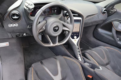 2026 McLaren 750S Base