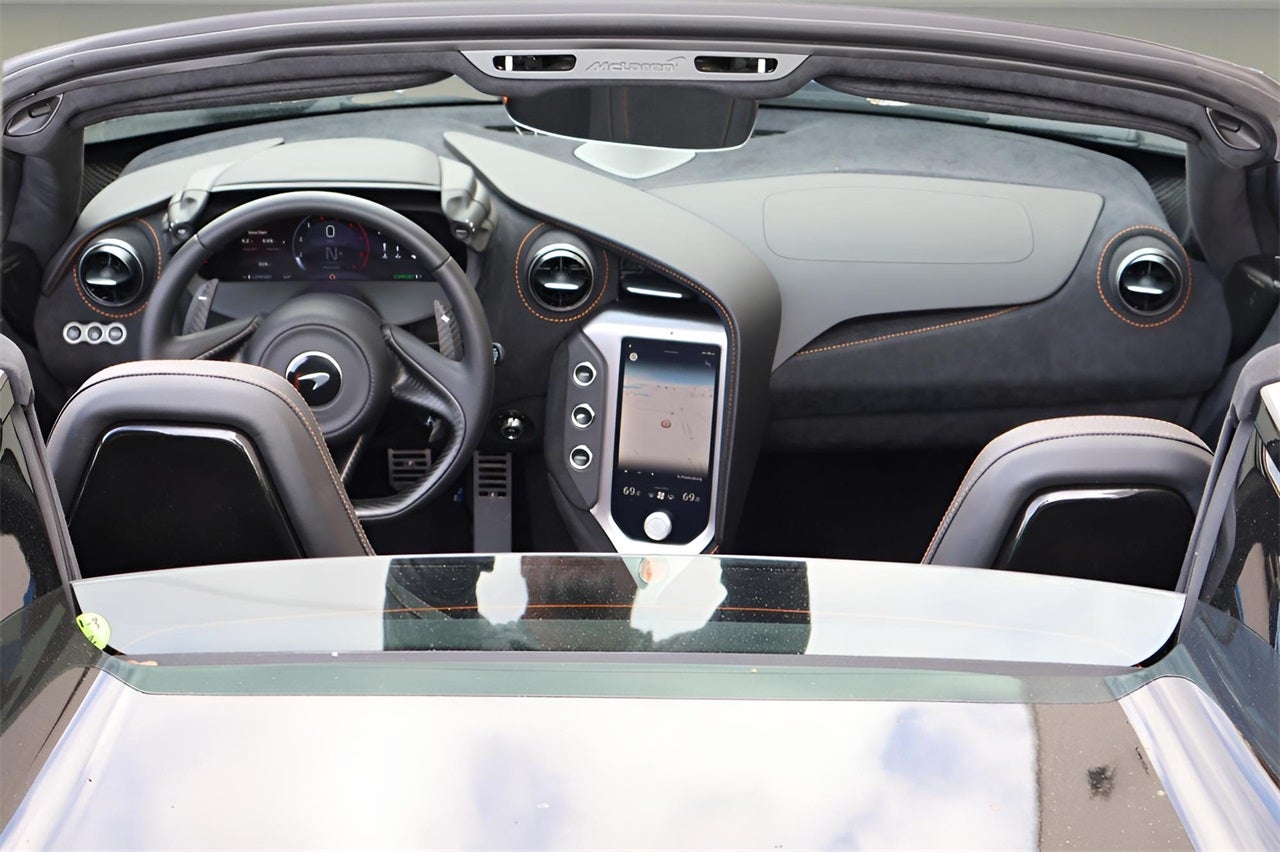 2026 McLaren 750S Base