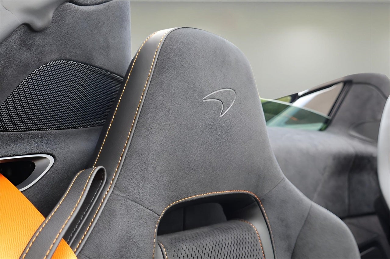 2026 McLaren 750S Base