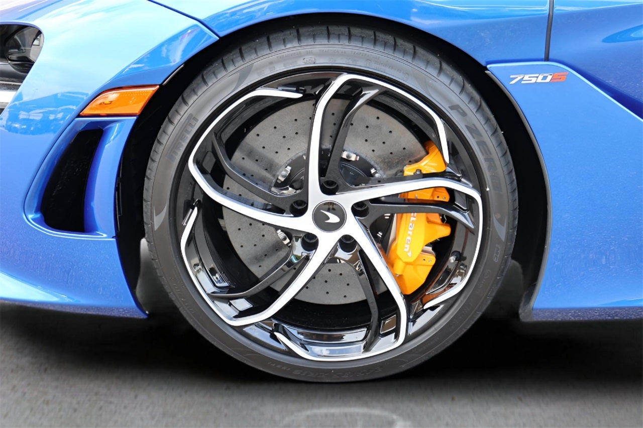 2026 McLaren 750S Base