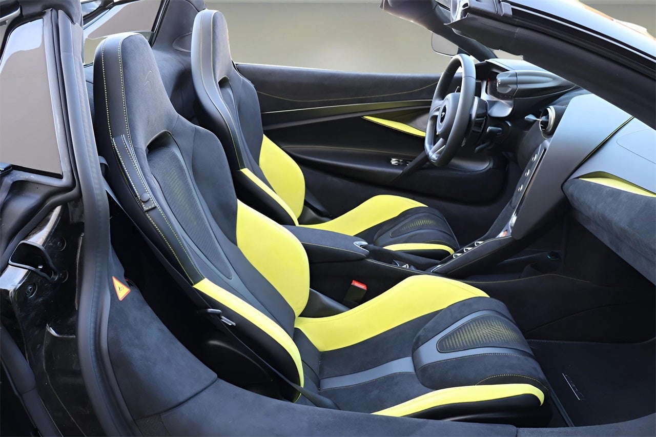 2026 McLaren 750S Base