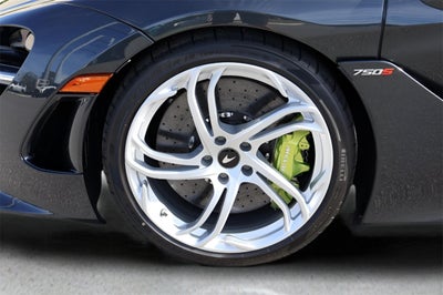 2026 McLaren 750S Base