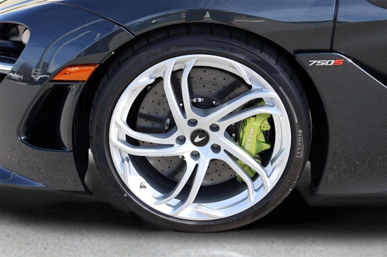 2026 McLaren 750S Base