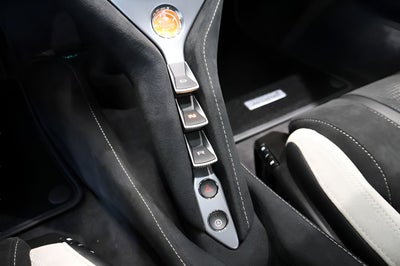 2027 McLaren 750S Base