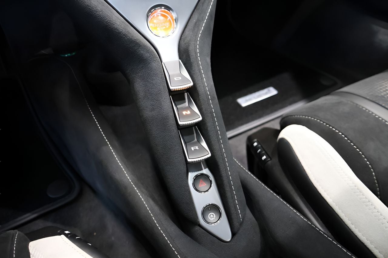 2027 McLaren 750S Base