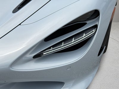 2025 McLaren 750S Base