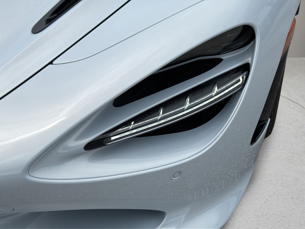 2025 McLaren 750S Base
